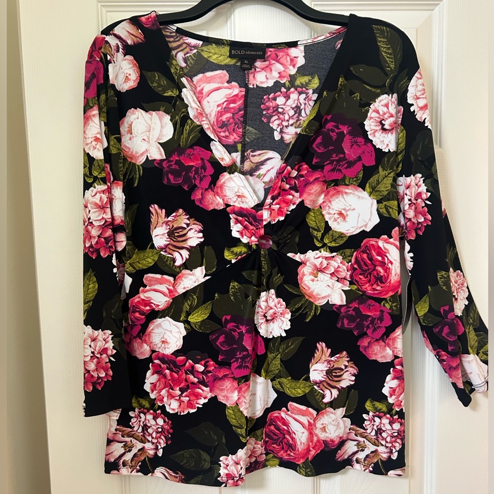 NWT Bold Elements women’s floral top size XL